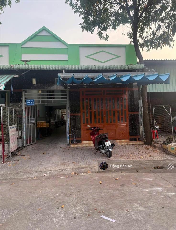 Cắt lỗ sâu! có 2kiot và 10p cho thuê 300m2 chỉ 1tỷ610 ngay tthc bàu bàng đường n3,thị trấn lai uyên