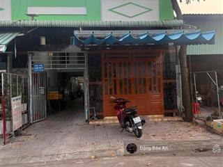 Cắt lỗ sâu! có 2kiot và 10p cho thuê 300m2 chỉ 1tỷ610 ngay tthc bàu bàng đường n3,thị trấn lai uyên