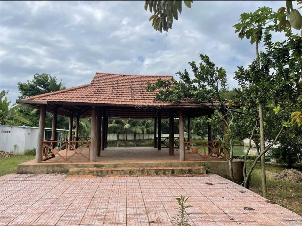 Bán gấp lô đất vườn 1000m2 chỉ 610triệu ngay ngã tư chơn thành phường minh thành, chơn thành