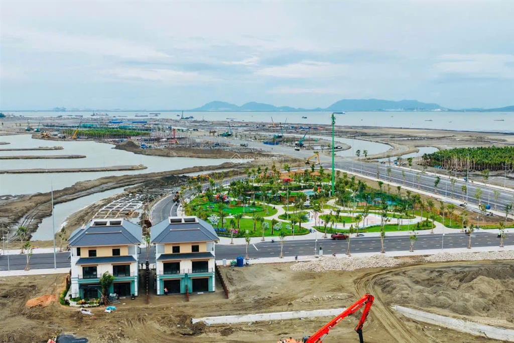 Bán shophouse tại vinhomes green paradise, 13 tỷ, 75m2, giá siêu hời, chính chủ