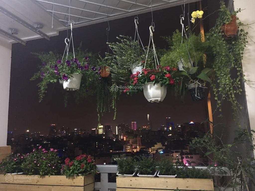 Chính chủ cần bán cc tầg cao ngay góc view bitexco & landmark 81, có sổ hồng.tặng nội thất cao cấp.