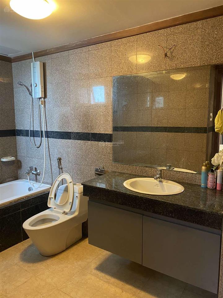 Bán căn hộ giai việt q.8 115m2 2pn 2wc nhà trống shr
