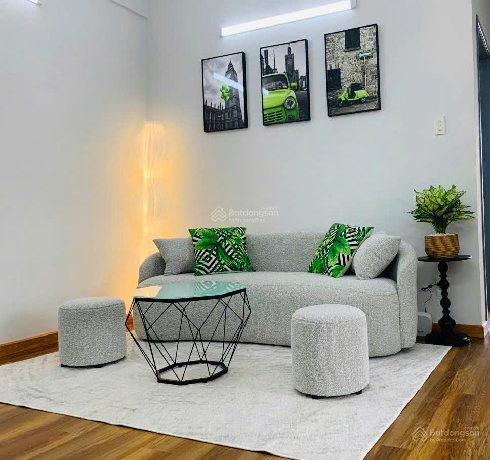 Giảm 300tr cao ốc ngô gia tự  q.10  shr
