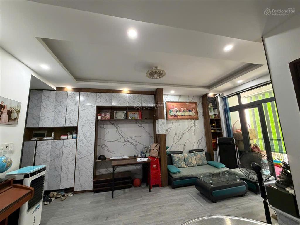 Chính chủ cần bán căn 2pn2wc cc phú thọ shr65m2 vòng xoay lê đại hànhq11 2 ban công thoáng