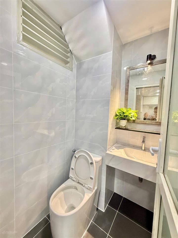 Căn hộ đẹp cc phan văn trị bình thạnh  2pn  shr  có thang máy