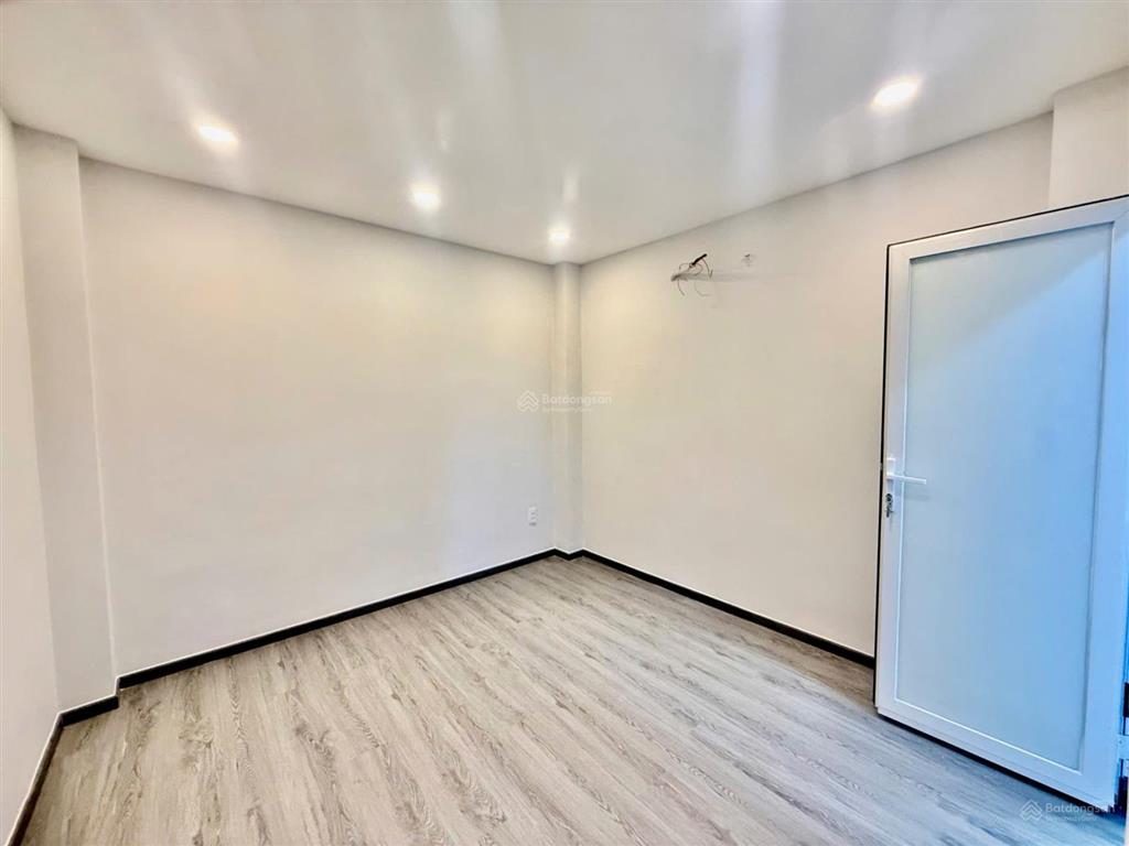 Căn hộ đẹp cc phan văn trị bình thạnh  2pn  shr  có thang máy