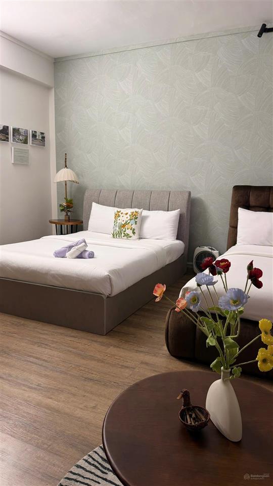 Sang nhượng căn hộ đang làm bnb 40e ngô đức kế, quận 1. 60m2  full nội thất