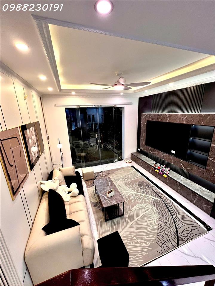 Bán nhà Đàm Quang Trung Long Biên - 5 tầng - xây mới - full nội thất - 30m ra ô tô tránh