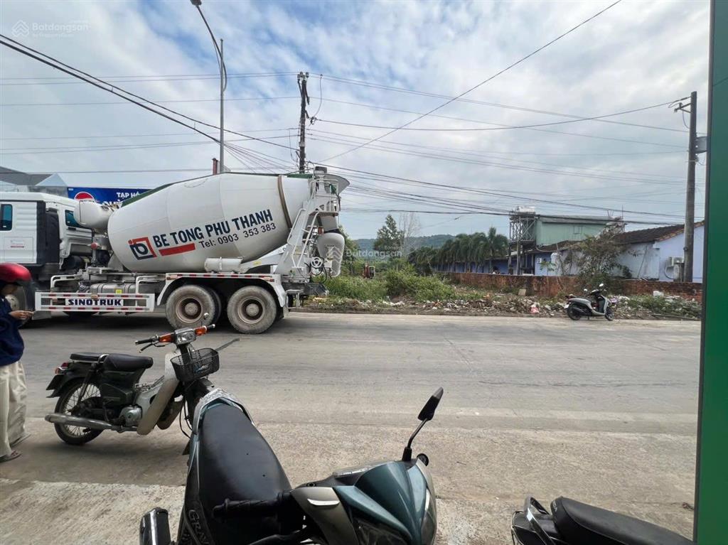 Bán đất ngộp mặt tiền bến tràm, phú quốc, cách chợ 300m, 1.517m2 xây khách sạn, chdv đẹp chỉ 18tỷ