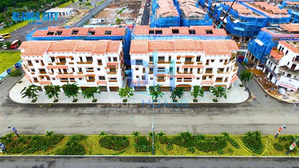 Casa liên kế 131.3m2 xây dựng 525m2 4 tầng 1 hầm giá tốt tại blanca 19,5 tỷ