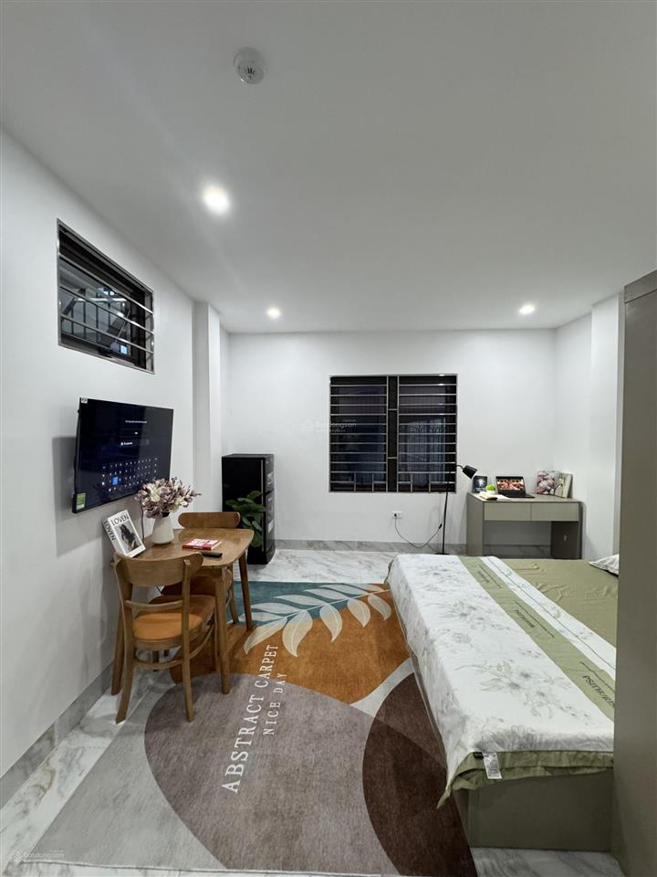 Cho thuê căn hộ studio, cửa sổ siêu thoáng full nội thất nằm ngay nguyễn chánh