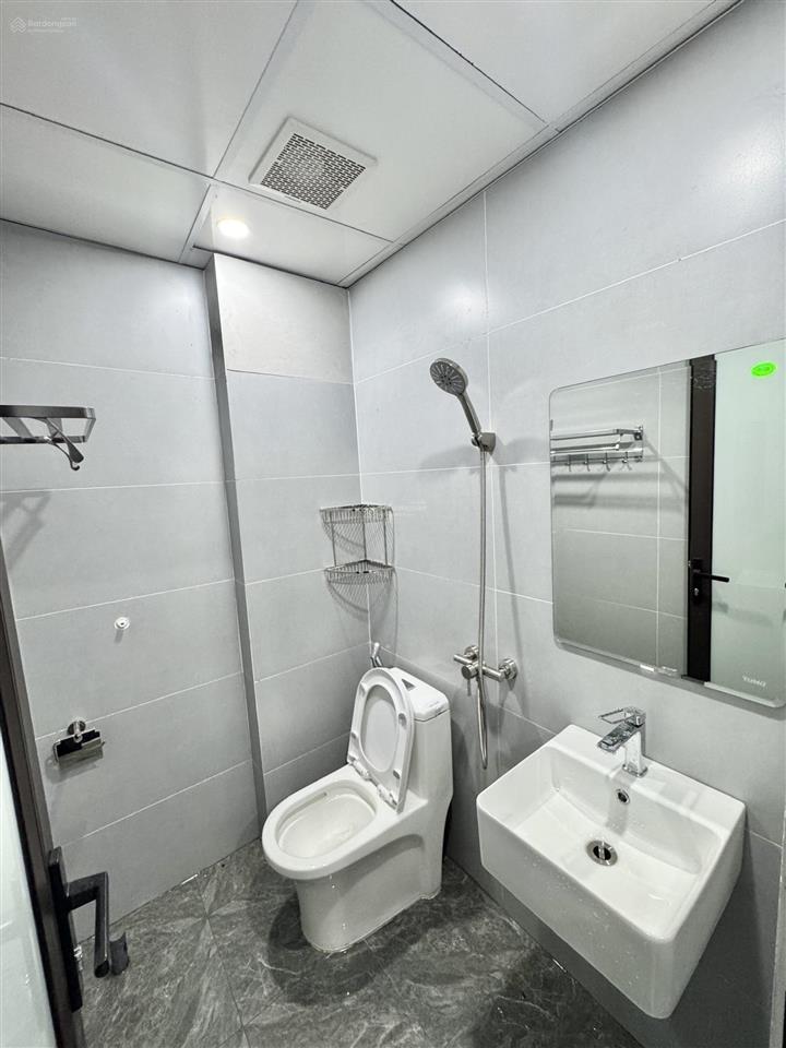 Cho thuê căn hộ studio, cửa sổ siêu thoáng full nội thất nằm ngay nguyễn chánh