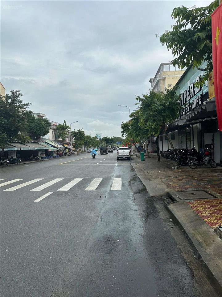 Mtkd cực hiếm nguyễn văn lượng gần công viên văn hóa. dt 4,2x12=46,2m2 nhỉnh 11,2 tỷ tl hđt 30tr/th