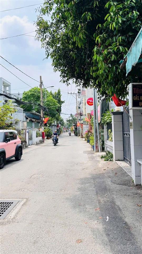 Nhà 3mt hxh 6m phạm văn chiêu. p9, dt 4,5x 18= 65m2. nhà còn mới full nội thất ở ngay giá 9,2 tỷ tl