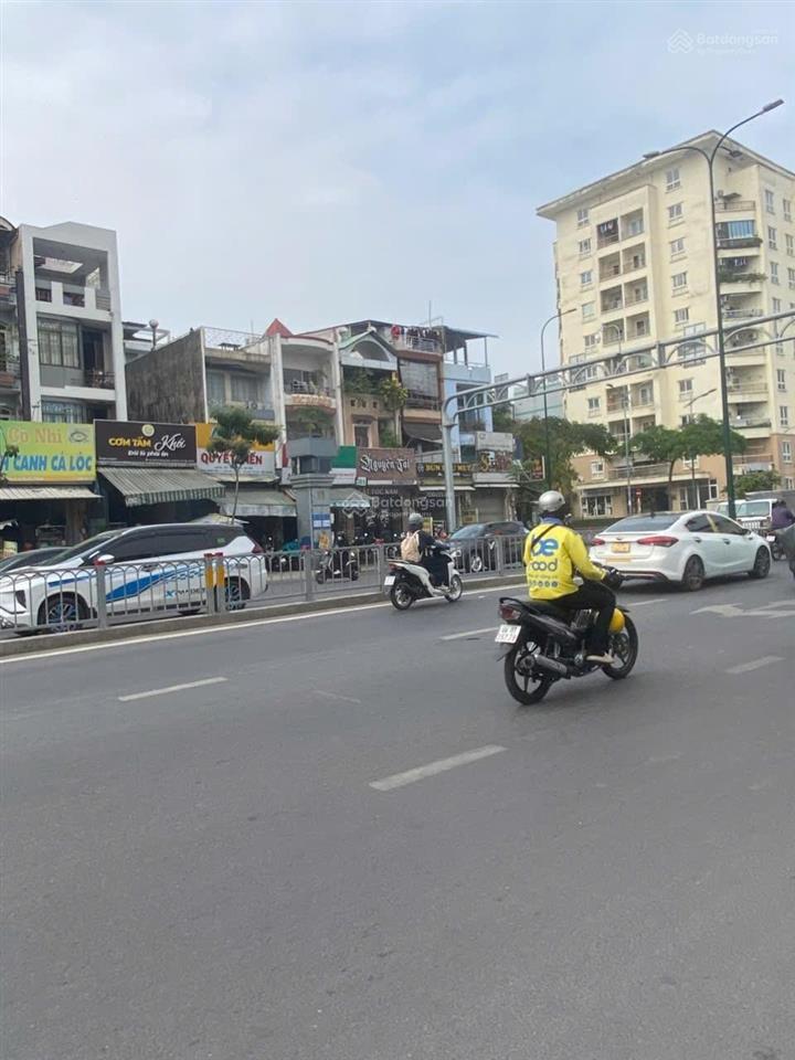 Mtkd dương quảng hàm p5. dt 4x22 (cn 88m2 ) kc 1tr,3l vị trí trung tâm tiện kinh doanh giá chỉ 17,5