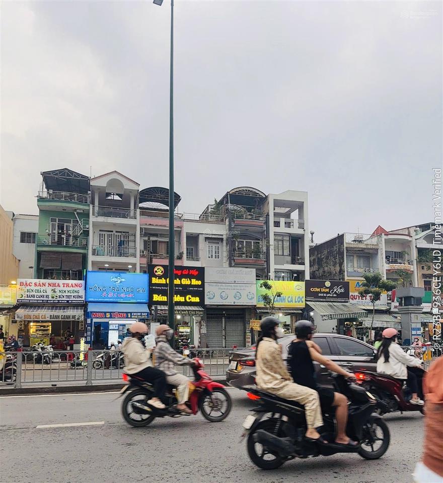 Mtkd dương quảng hàm p5. dt 4x22 (cn 88m2 ) kc 1tr,3l vị trí trung tâm tiện kinh doanh giá chỉ 17,5