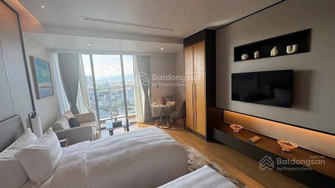 Độc quyền căn studio trục 01 the soleil diện tích 31m2. tầng cao view biển  thoáng. giá 3tỷx
