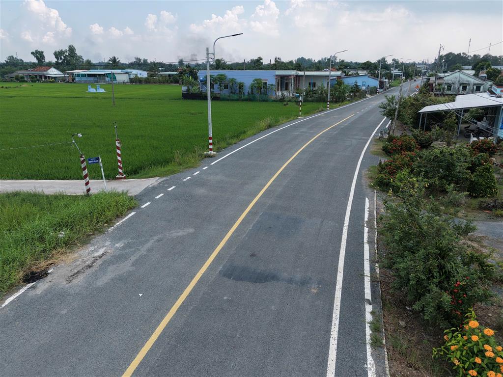 Bán lô đất thổ gần làm nhà vườn gần Quốc Lộ 50B giá 720 triệu