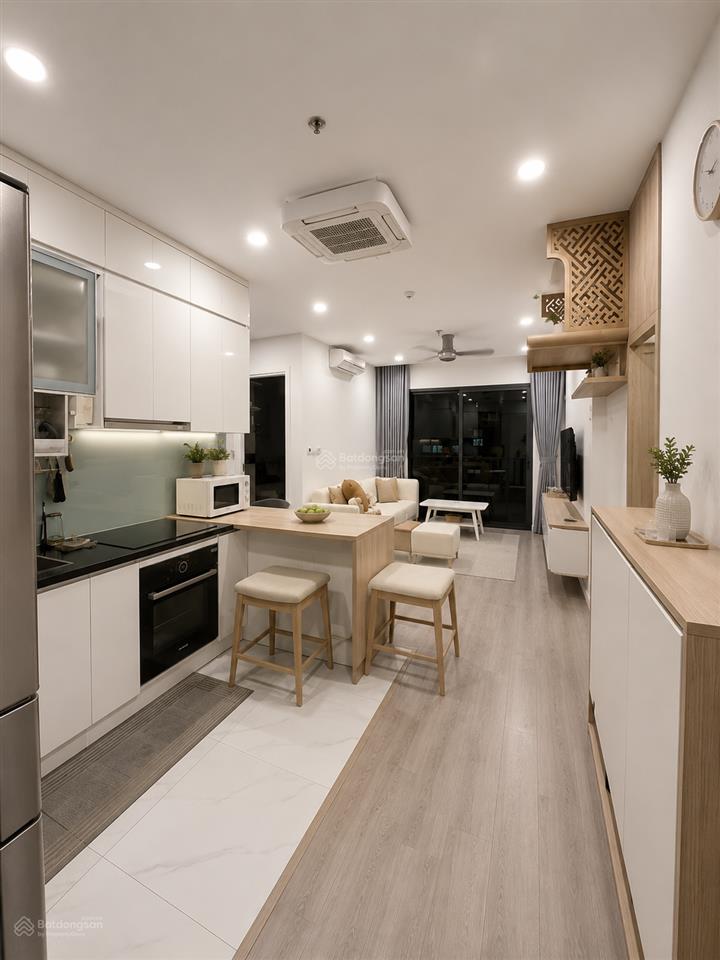 Tôi chủ nhà bán 2pn tòa s303 tầng 10 giá 3,4 tỷ. nội thất mới, có sổ.  0362 203 ***