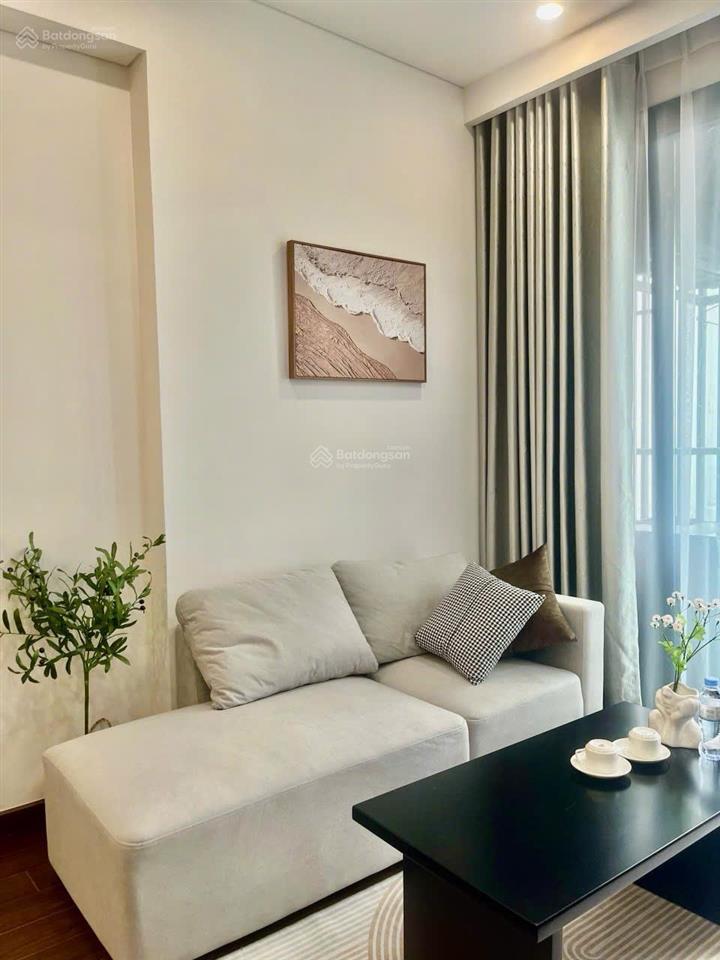 Chị gái bán căn 1pn+ tòa a masteri view hồ giá 3,4 tỷ nội thất mới, đã có sổ. xem nhà 0362 203 ***