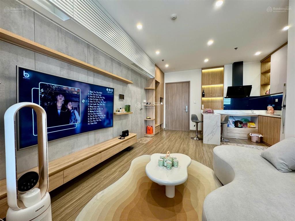 Chủ nhà nợ bank cần bán lỗ căn 2pn 2vs 55m2 tòa gs1 giá 3,4 tỷ đầy đủ nội thất. xem nhà 0362 203 ***