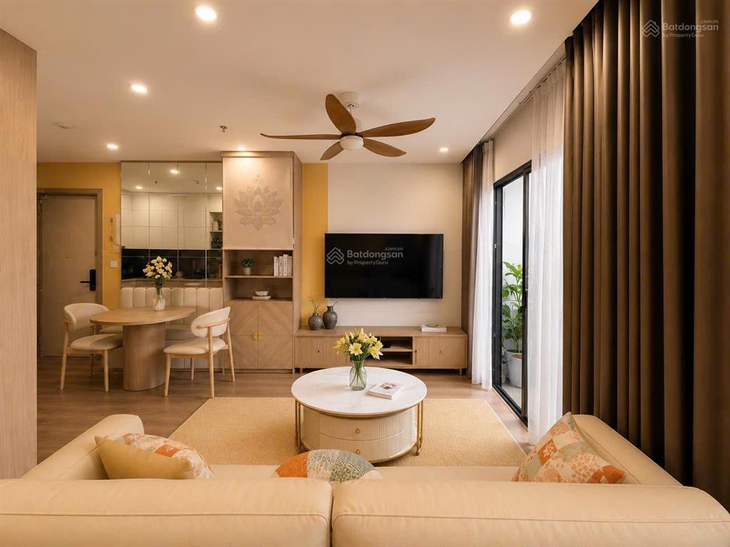 Bác gái cần bán cắt lỗ căn 2pn+ tòa i2 imperia view hồ giá 4,3 tỷ, đã có sổ lâu dài.  0362 203 ***