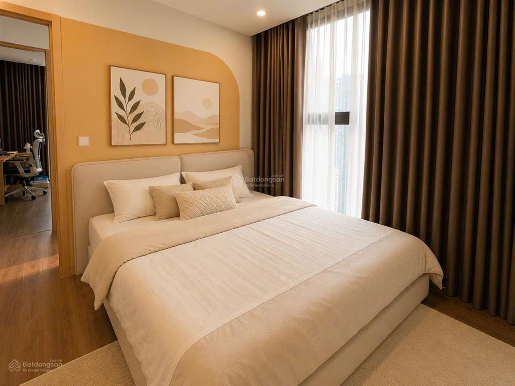 Bác gái cần bán cắt lỗ căn 2pn+ tòa i2 imperia view hồ giá 4,3 tỷ, đã có sổ lâu dài.  0362 203 ***
