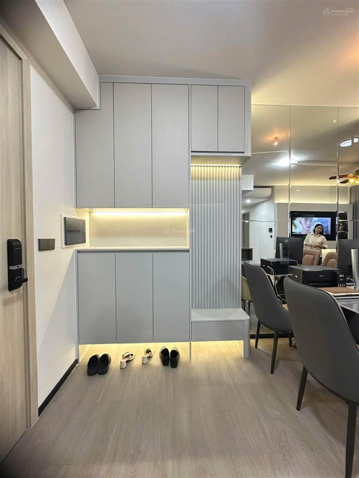 Giải cứu chị chủ ngộp bank 2pn giá 3,4 tỷ 55m2, nội thất tự làm full gỗ an cường.  0362 203 ***