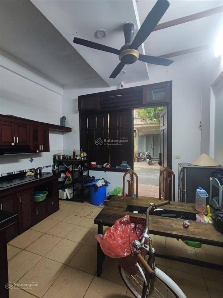 2, bán nhà mai dịch  phân lô  2 thoáng trước sau  ôtô tránh