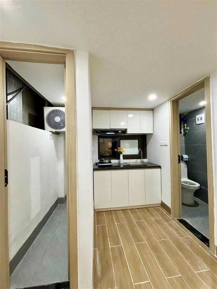 5, bán cmnn trung kính  view hồ  2 thoáng  full nội thất  6 tầng  thang máy