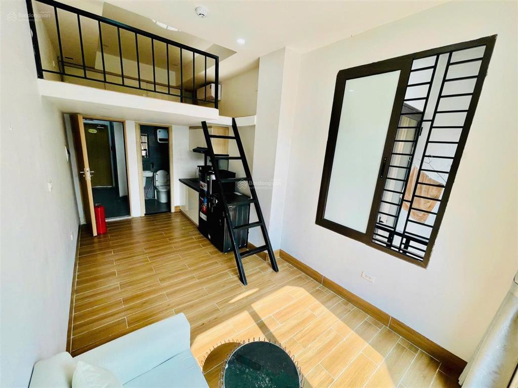 5, bán cmnn trung kính  view hồ  2 thoáng  full nội thất  6 tầng  thang máy