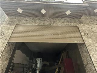 4, bán cmnn trần thái tông  2 thoáng  thang kinh hiện đại  full nội thất