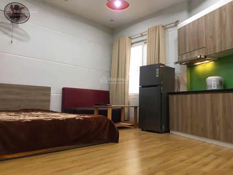8, bán nhà khúc thừa dụ  8 pkk  lô góc  pccc đầy đủ  sát mặt phố