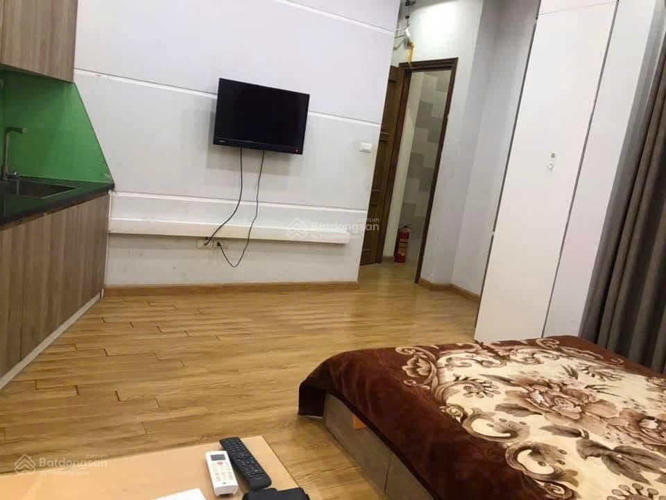 8, bán nhà khúc thừa dụ  8 pkk  lô góc  pccc đầy đủ  sát mặt phố