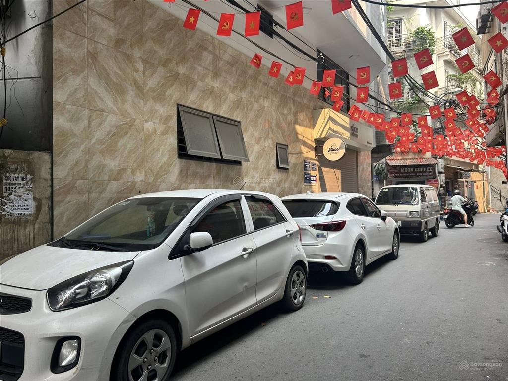 22, bán chdv hoàng ngân  7 tầng  thang máy  dòng tiền cao  đầy đủ pccc