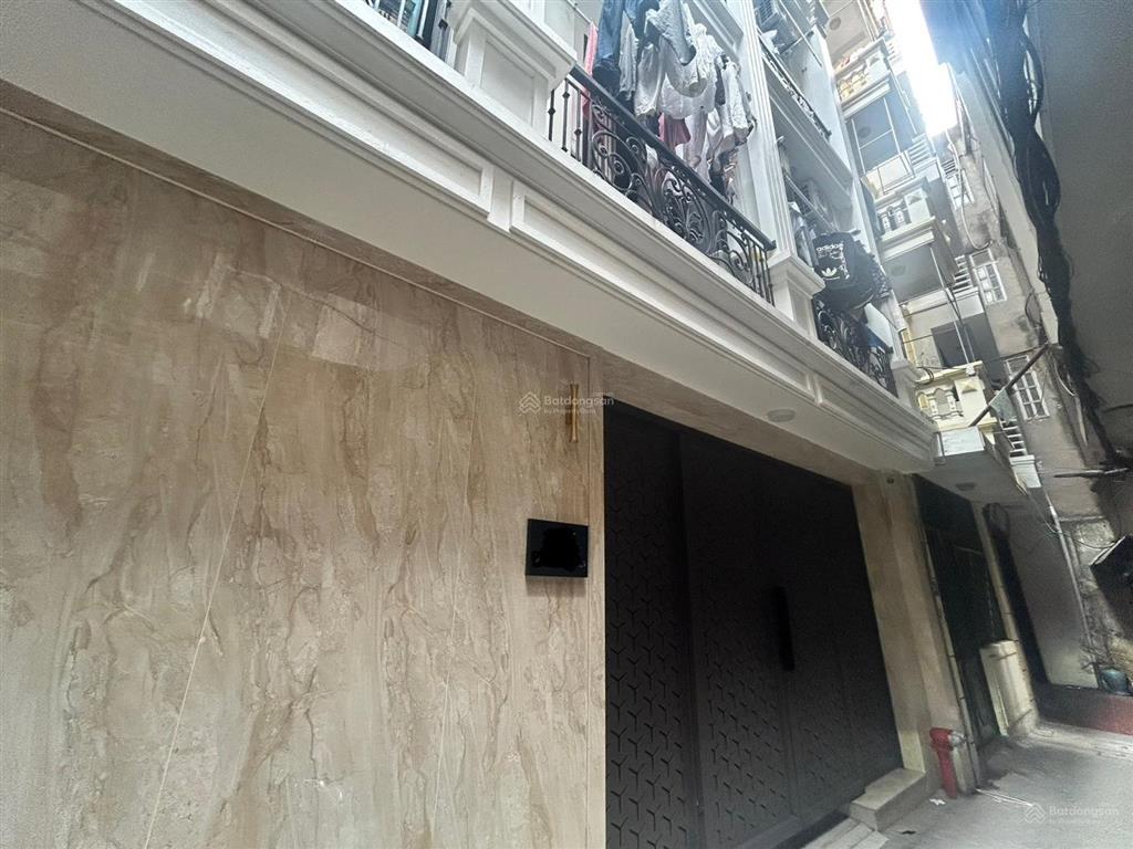 22, bán chdv hoàng ngân  7 tầng  thang máy  dòng tiền cao  đầy đủ pccc