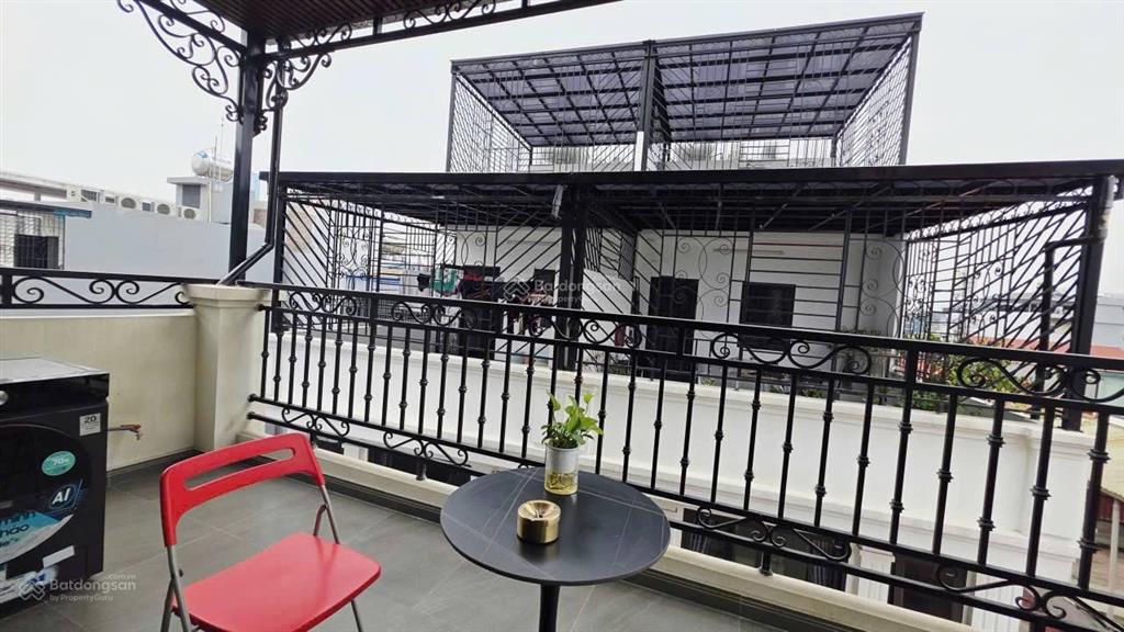 27, bán ccmn phùng chí kiên  gara ôtô  ngõ thông  10m ra phố  phân lô  dòng tiền tốt