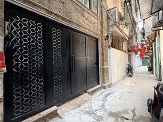 31, bán ccmn trần cung  2 mặt ngõ  7 tầng  thang máy  20 pkk  dòng tiền ổn định