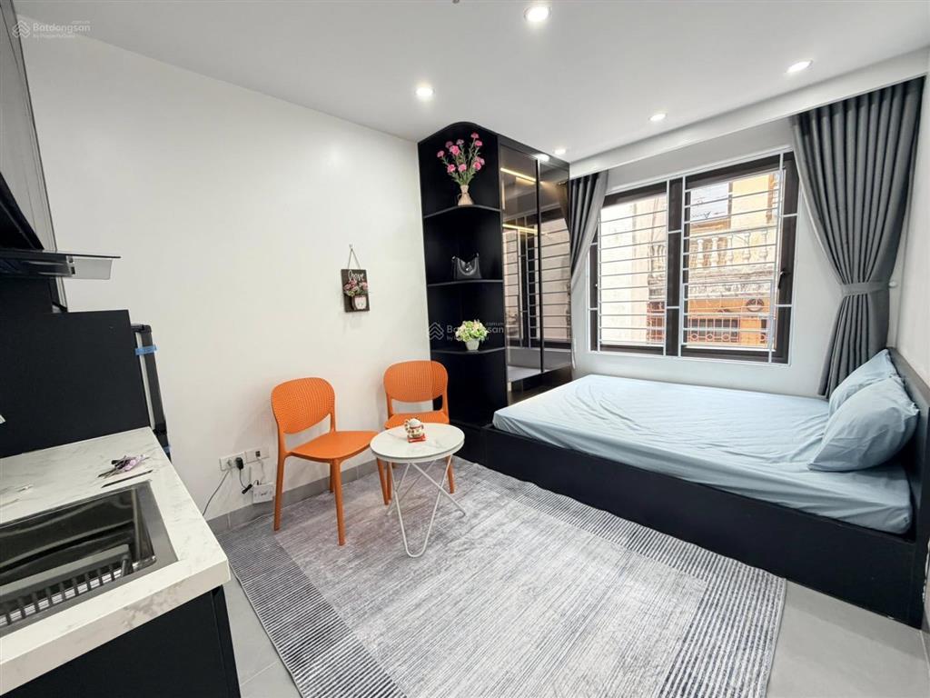 31, bán ccmn trần cung  2 mặt ngõ  7 tầng  thang máy  20 pkk  dòng tiền ổn định