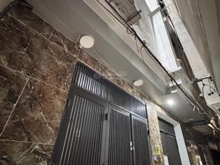 35, bán ccmn cầu giấy  2 thoáng  14 phòng full nội thất  doanh thu 1,2 tỷ/năm