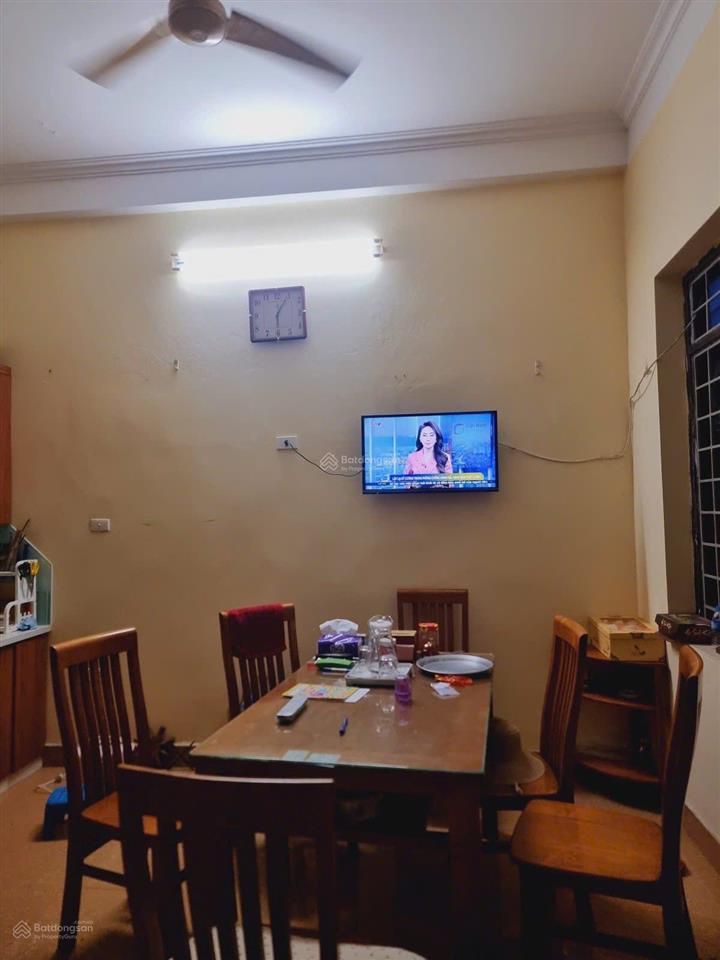41, bán nhà cầu giấy  lô góc  mặt tiền rộng  bán đất tặng nhà  sát mặt phố