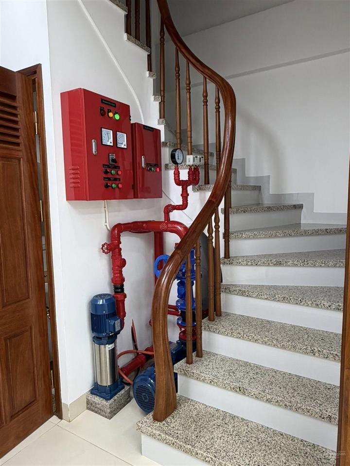 Bán nhà mặt phố nguyễn khang  8 tầng thang máy  kinh doanh  thông sàn  58