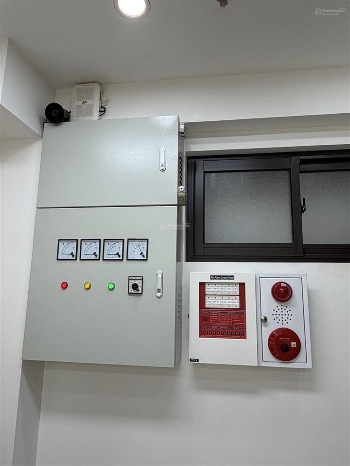 Bán nhà mặt phố nguyễn khang  8 tầng thang máy  kinh doanh  thông sàn  58