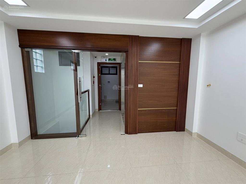 Bán nhà mặt phố nguyễn khang  8 tầng thang máy  kinh doanh  thông sàn  58
