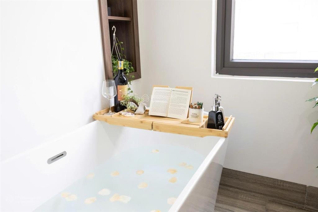 Bán khách sạn cao cấp doãn kế thiện  8 tầng  thang máy  4 ô tô tránh