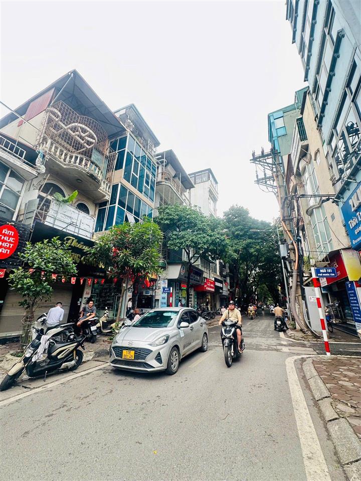Bán nhà mặt phố nghĩa tân  2 thoáng  kinh doanh sầm uất  vị trí đắc địa  65