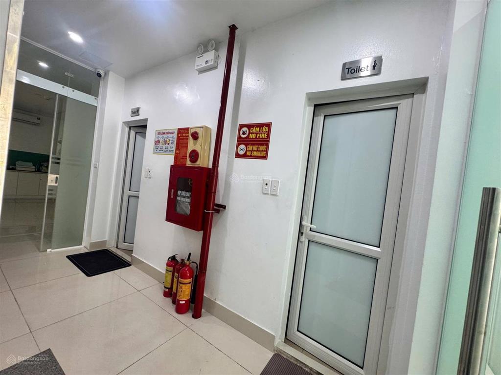 Bán nhà mặt phố âu cơ  thang máy  1 hầm  kinh doanh đỉnh  sẵn dòng tiền