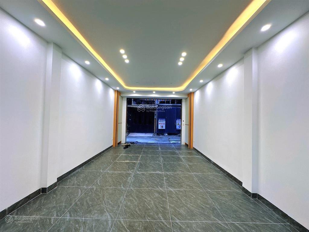 Bán nhà phùng chí kiên  phân lô  thang máy  nội thất cao cấp  ngõ thông  69