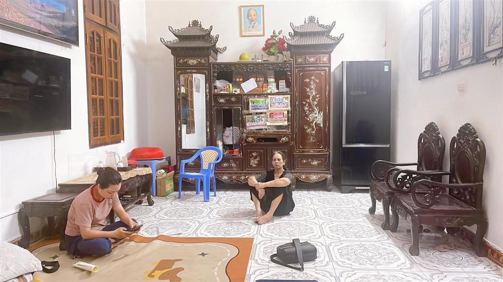 Bán nhà trung kính  lô góc  ngõ rộng  xây ccmn, văn phòng cực đỉnh  71