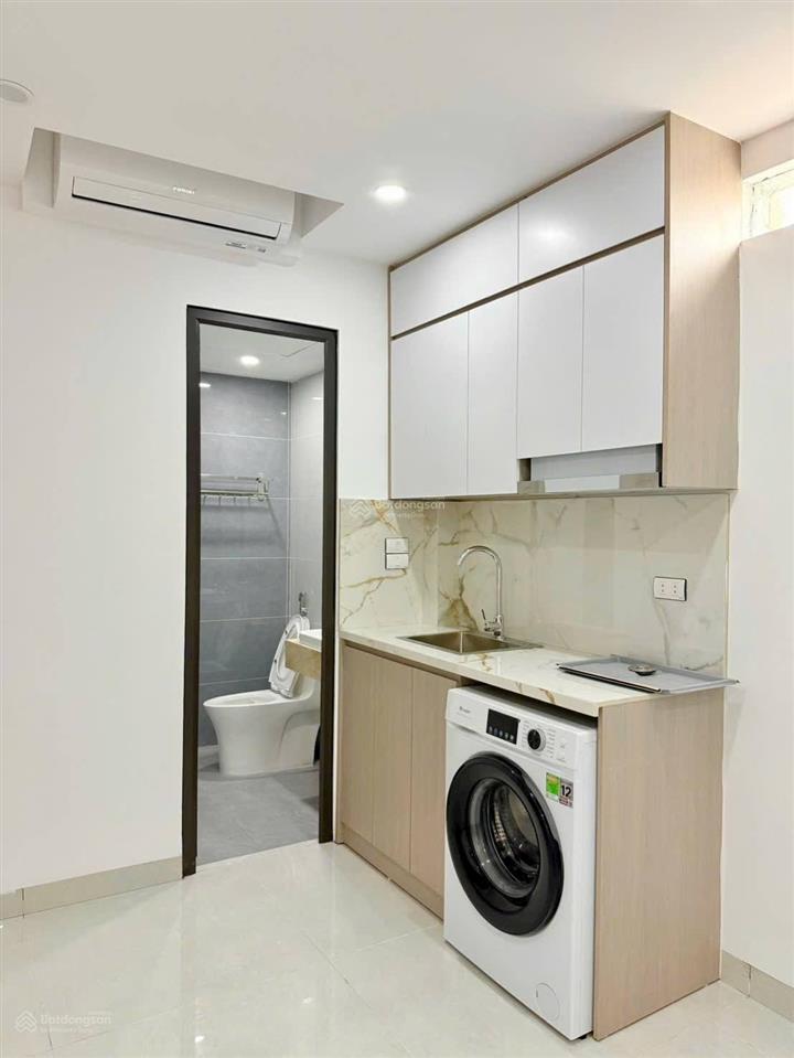 Bán ccmn yên hòa  xây mới  7 tầng thang máy  17 phòng  ô tô đỗ cửa  75